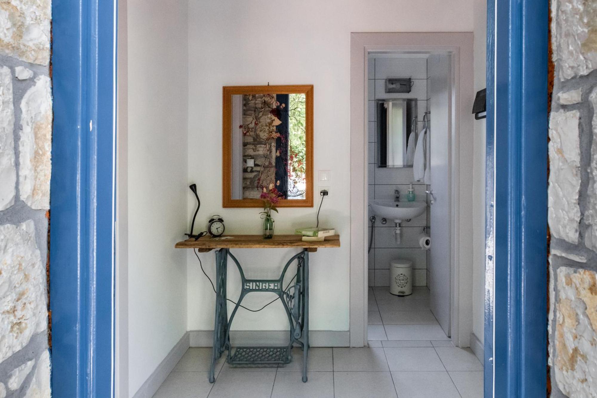 Vandrerhjem Himara Hostel *