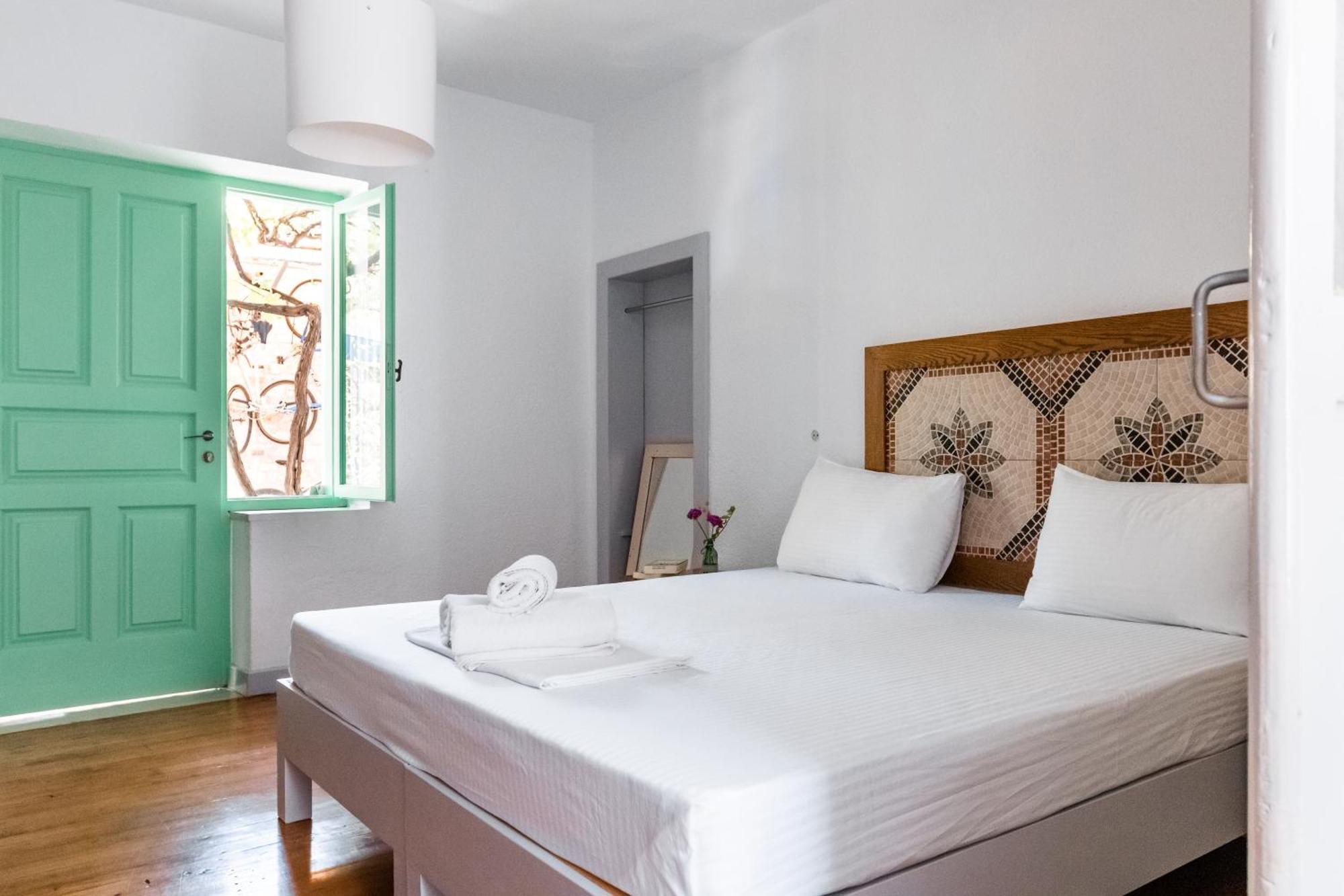 Himara Hostel Vandrerhjem *