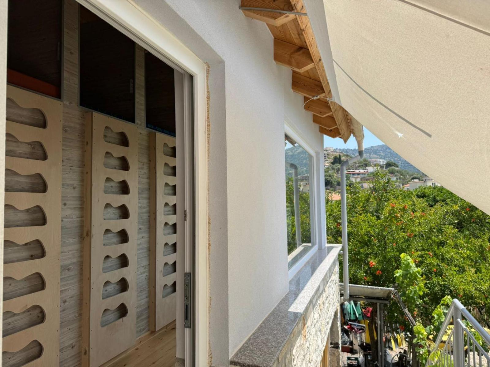 Himara Hostel Vandrerhjem *