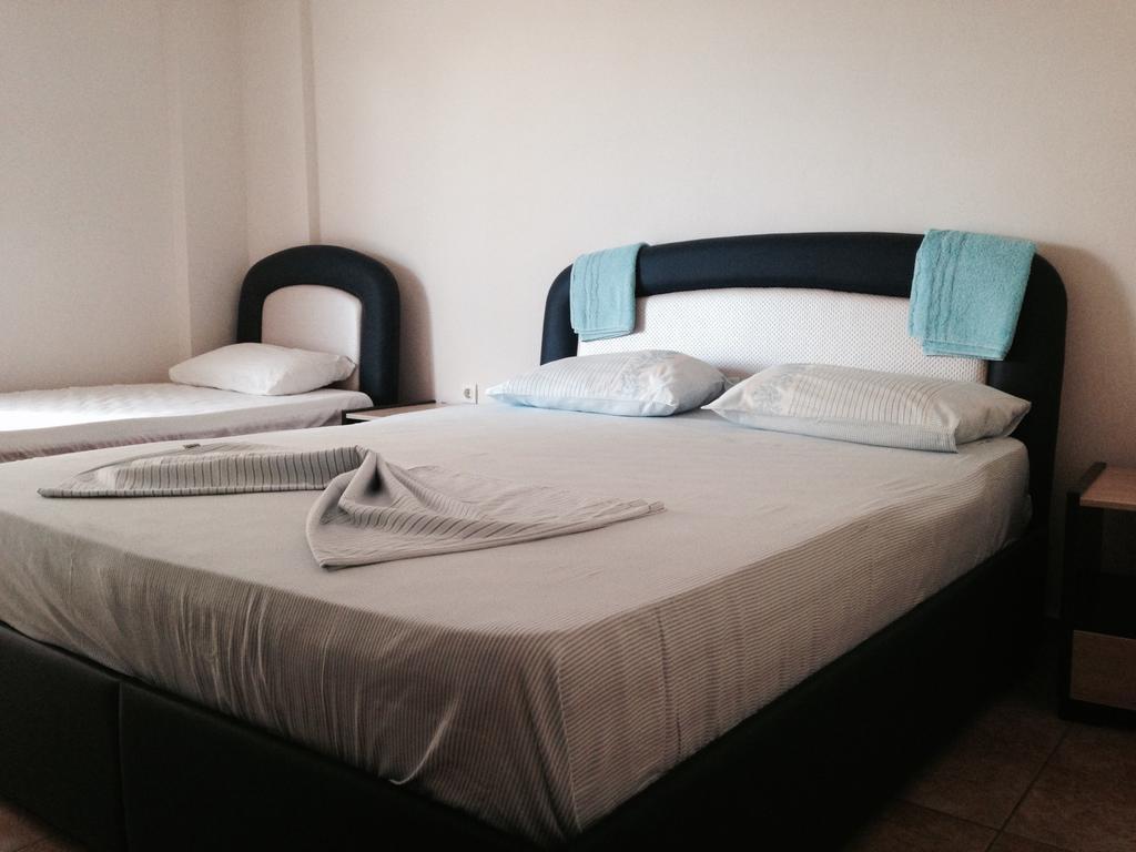 Vandrerhjem Himara Hostel *